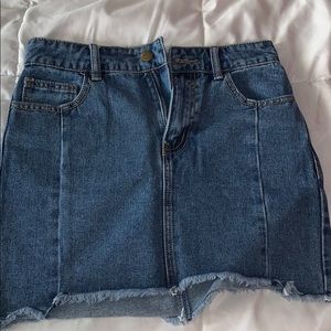 denim skirt